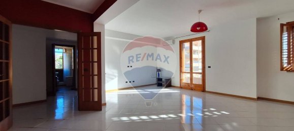 Квартира с 7 комнатами в Ното, Италия № 121074 14