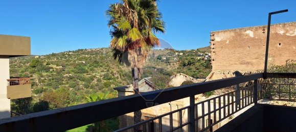 Квартира с 7 комнатами в Ното, Италия № 121074 20