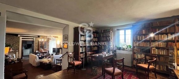 4 غرف نوم منزل في Lucca, Italy رقم 146503 9