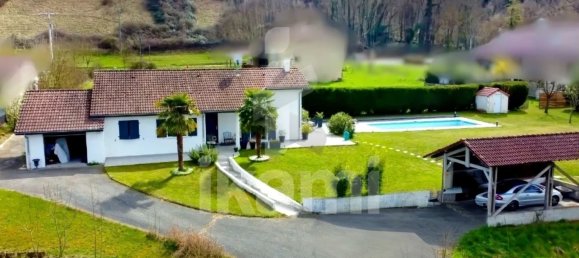 Casa de 3 dormitorios en Saint-Pierre-de-Cherennes, France No. 195078 22