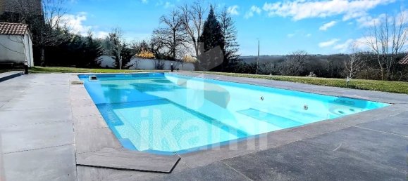 Casa de 3 dormitorios en Saint-Pierre-de-Cherennes, France No. 195078 4