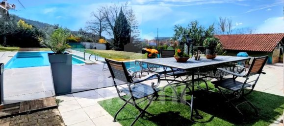 Casa de 3 dormitorios en Saint-Pierre-de-Cherennes, France No. 195078 19