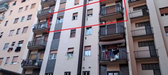 Apartamento de 3 divisões em Cerro Maggiore, Italy N.º 220885 2