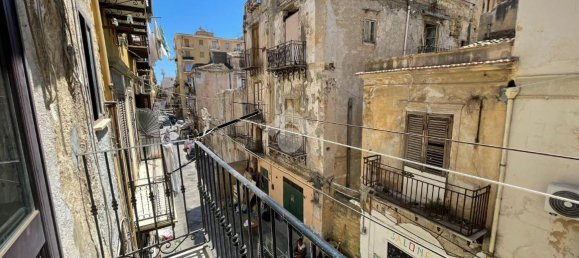 3 rooms Apartment in Palermo, Italy No. 175166 6