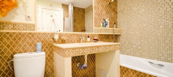 3 bedrooms Penthouse in Estepona, Spain No. 37169 4