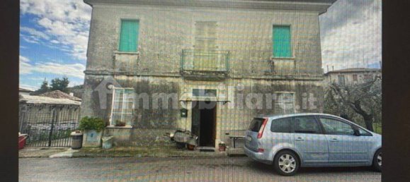 3 Schlafzimmer Wohnung in Civitella del Tronto, Italy, Nr. 95388 5