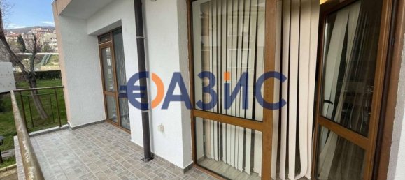 Квартира с 2 спальнями в Свети-Влас, Болгария № 579 4