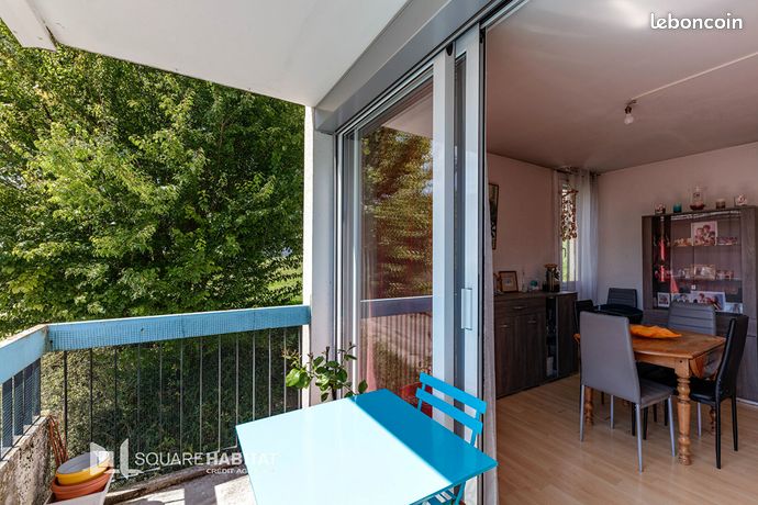 Apartamento de 2 dormitorios en Villers-le-Lac, France No. 354270