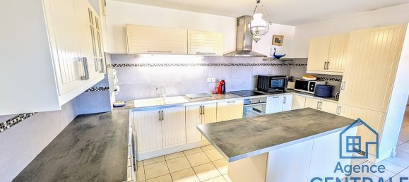 2 bedrooms Apartment in La Ciotat, France No. 322031 5