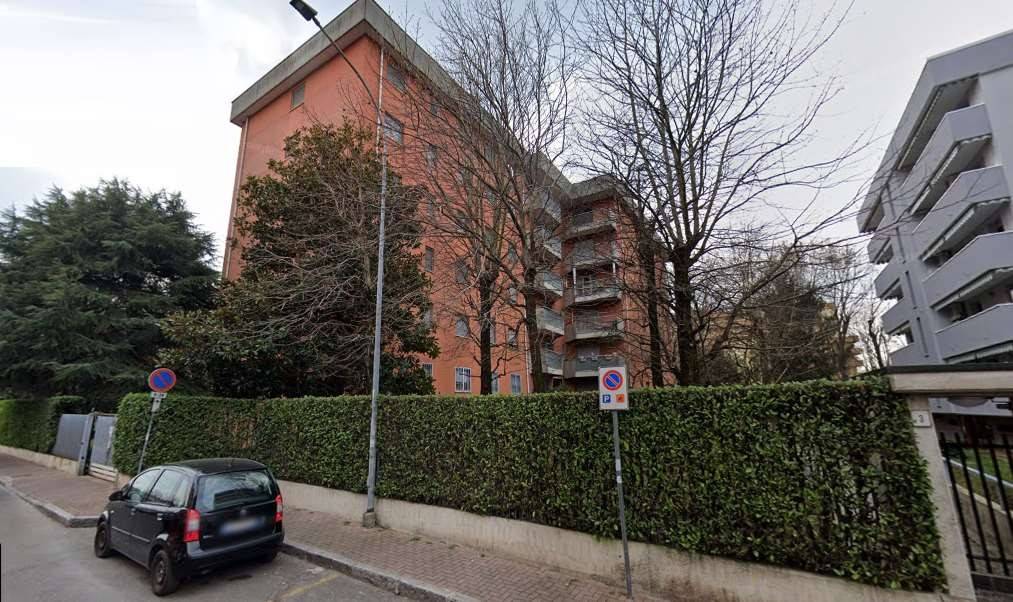 Apartamento de 2 dormitorios en Buccinasco, Italy No. 101811
