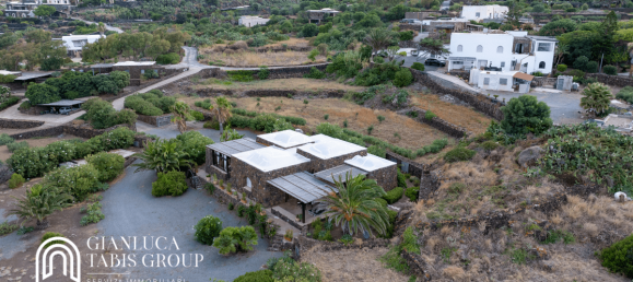 2 bedrooms House in Pantelleria, Italy No. 328472 3