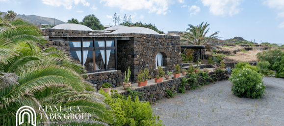 2 bedrooms House in Pantelleria, Italy No. 328472 7