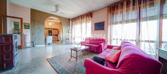 2 غرف نوم فيلا في Turbigo, Italy رقم 16010 3