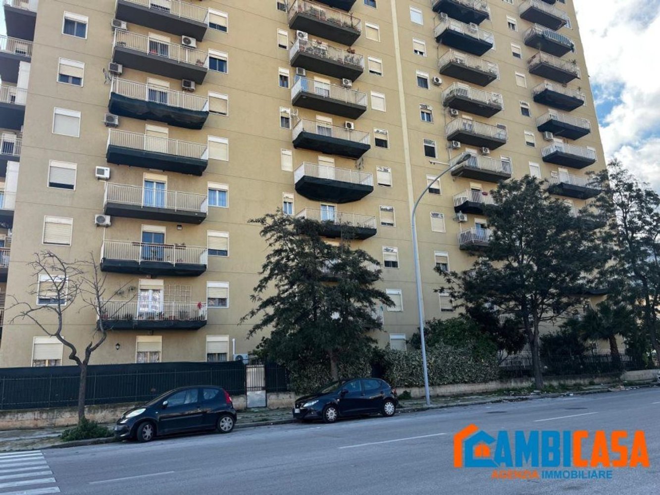 5 bedrooms Apartment in Palermo, Italy No. 331685