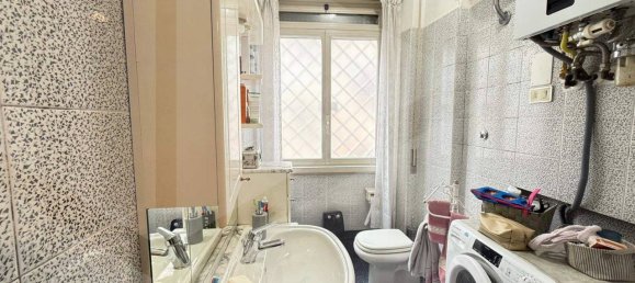 3 rooms Apartment in Rome, Italy No. 22881 24