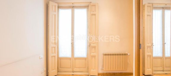 2 bedrooms Apartment in Madrid, Spain No. 135685 15