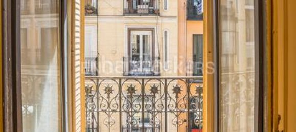 2 bedrooms Apartment in Madrid, Spain No. 135685 5