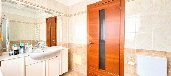 6غرفة شقة في La Loggia, Italy رقم 142874 11