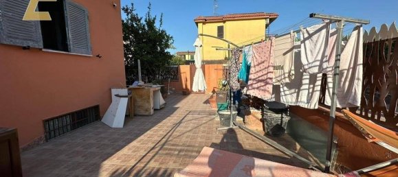 4 bedrooms Villa in Giugliano in Campania, Italy No. 315828 4