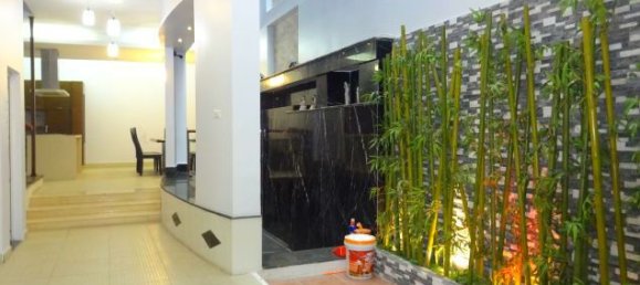 Casa de 4 dormitorios en Tay Ho, Vietnam No. 1787 2