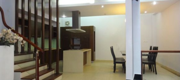 Casa de 4 dormitorios en Tay Ho, Vietnam No. 1787 5