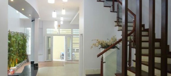 Casa de 4 dormitorios en Tay Ho, Vietnam No. 1787 9