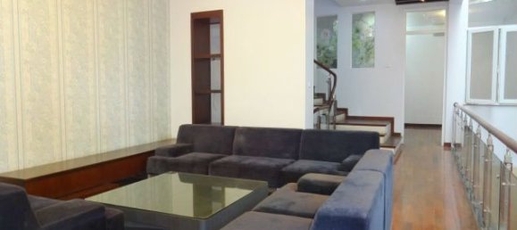 Casa de 4 dormitorios en Tay Ho, Vietnam No. 1787 13