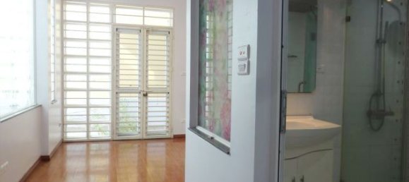 Casa de 4 dormitorios en Tay Ho, Vietnam No. 1787 17