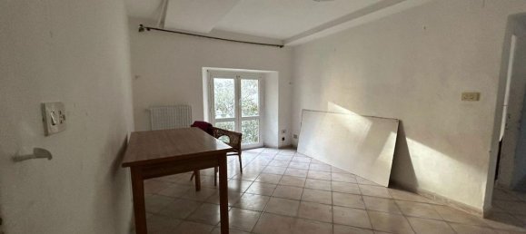 2-Zimmer Wohnung in Vado Ligure, Italy, Nr. 236907 7