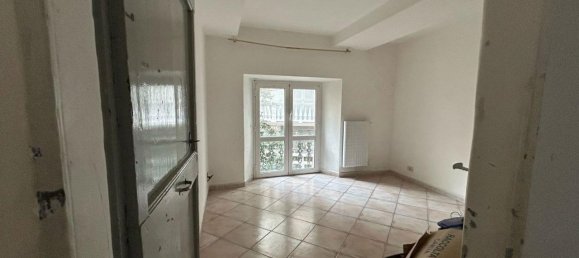 2-Zimmer Wohnung in Vado Ligure, Italy, Nr. 236907 6