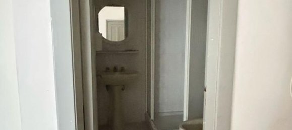 2-Zimmer Wohnung in Vado Ligure, Italy, Nr. 236907 5