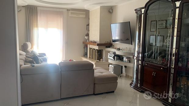 3-Zimmer Wohnung in Eboli, Italy, Nr. 276923