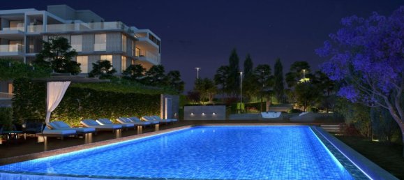 3 bedrooms Apartment in Limassol, Cyprus No. 12755 5