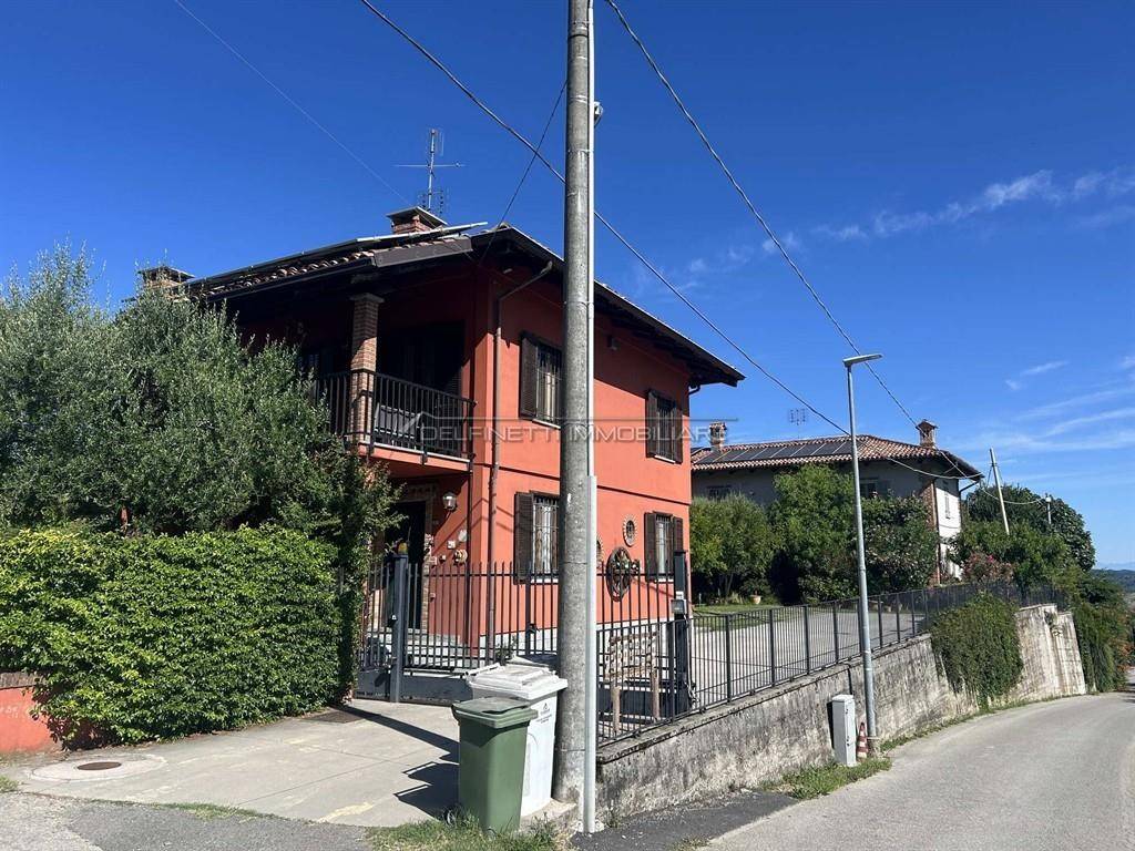 Villa T3 em Alba, Italy N.º 347034