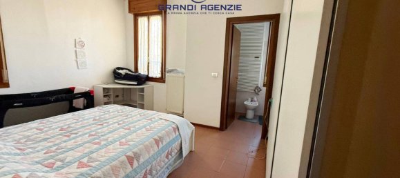 1 bedroom Apartment in Parma, Italy No. 18348 4