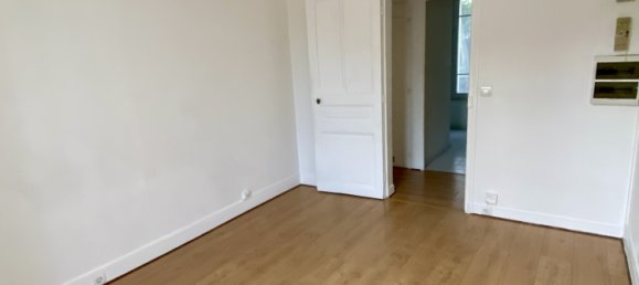 2 bedrooms Apartment in Viry-Chatillon, France No. 346886 2