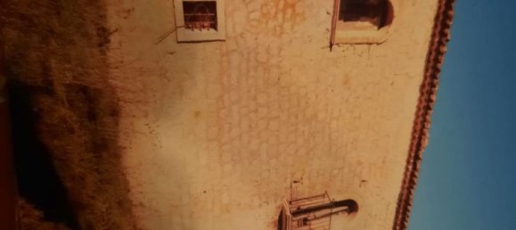 6 bedrooms House in Baranello, Italy No. 255985 4