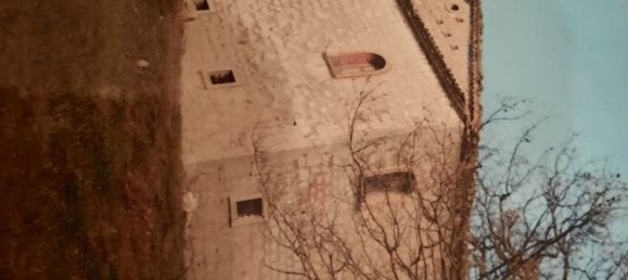 6 bedrooms House in Baranello, Italy No. 255985 2