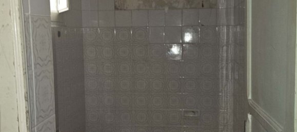 70m² Commercial property in Vittoria, Italy No. 51711 8