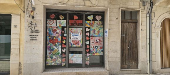 70m² Commercial property in Vittoria, Italy No. 51711 3