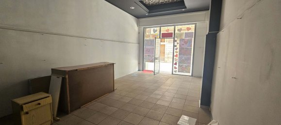 70m² Commercial property in Vittoria, Italy No. 51711 5