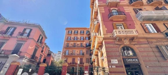4 rooms Apartment in Naples, Italy No. 38958 47