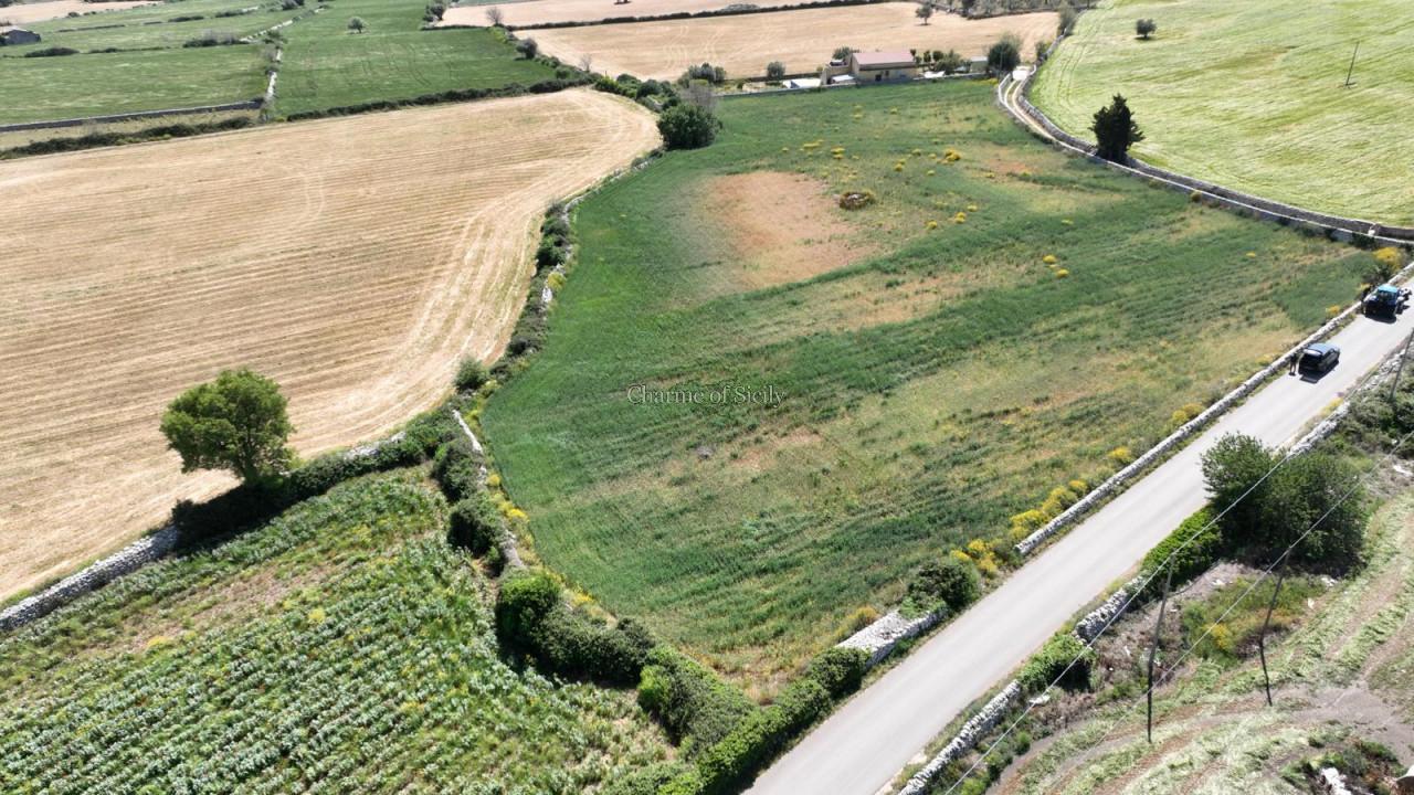  قطعة أرض في Modica, Italy 10940متر مربع رقم 237692