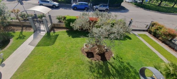 5 bedrooms Villa in San Giovanni Lupatoto, Italy No. 374927 19