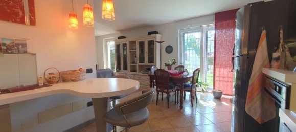 5 bedrooms Villa in San Giovanni Lupatoto, Italy No. 374927 24