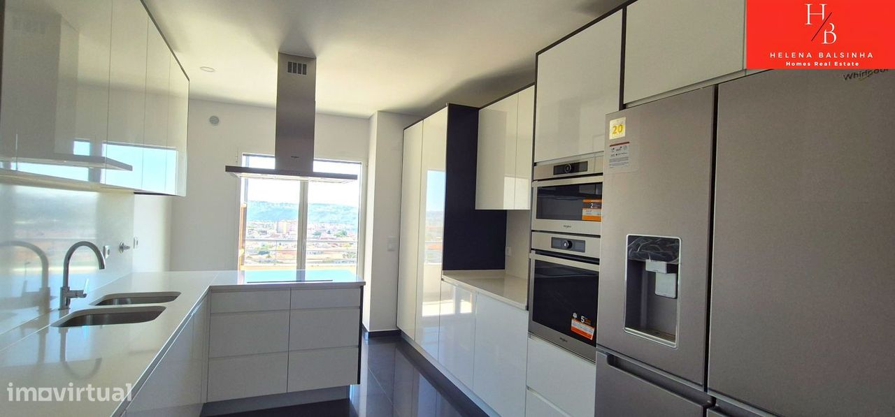 3 bedrooms Duplex in Odivelas, Portugal No. 86463