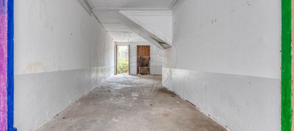 335m² Building in Porto, Portugal No. 142698 3