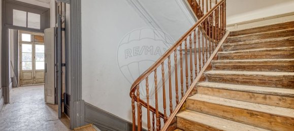 335m² Building in Porto, Portugal No. 142698 9