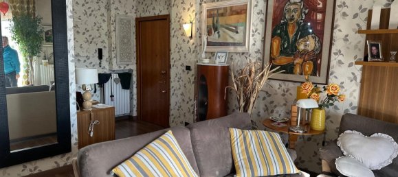 4 rooms Apartment in Foggia, Italy No. 141684 11