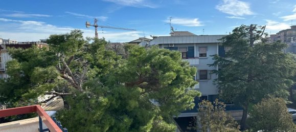 4 rooms Apartment in Foggia, Italy No. 141684 30